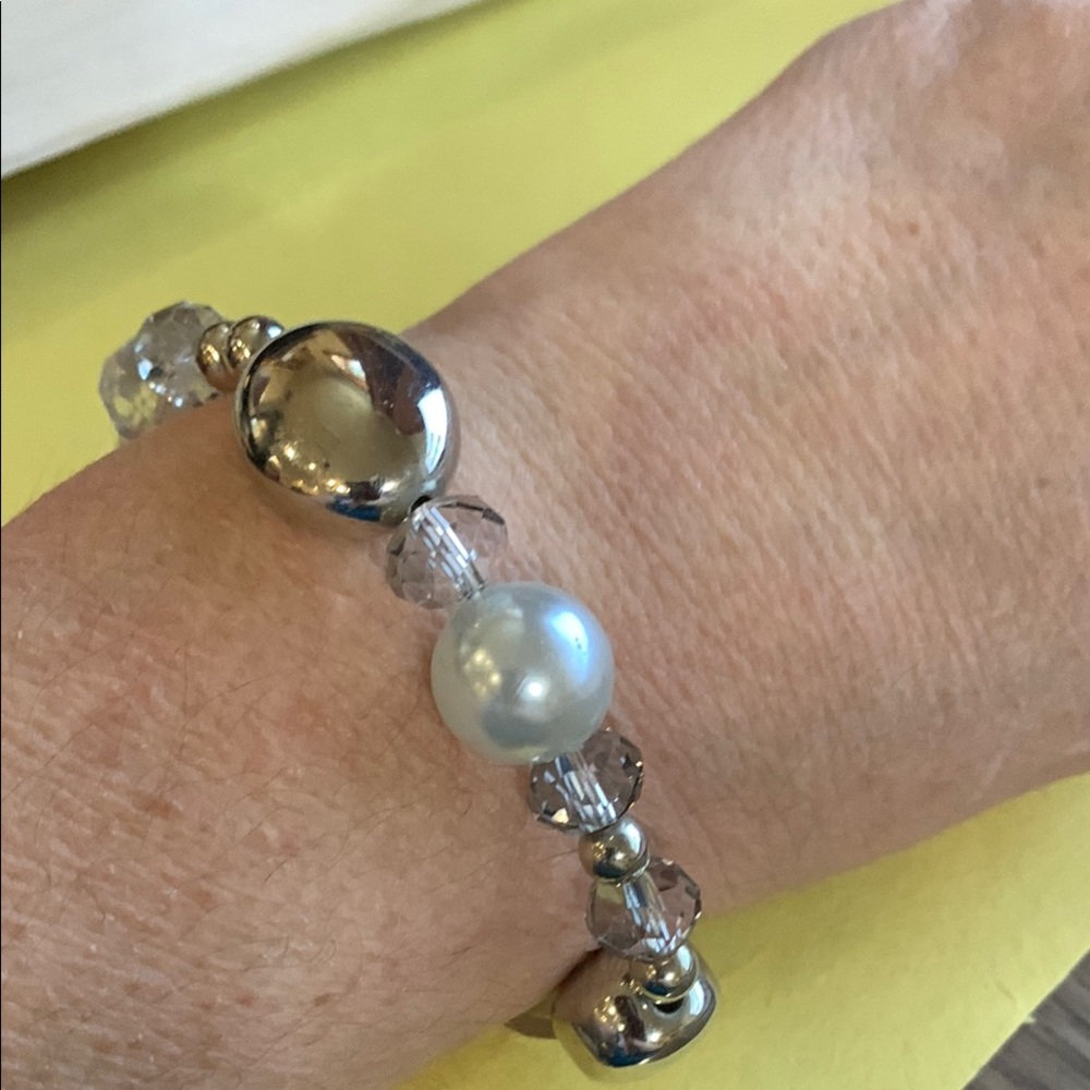 Elegant Silver and Gold Beaded Bracelet